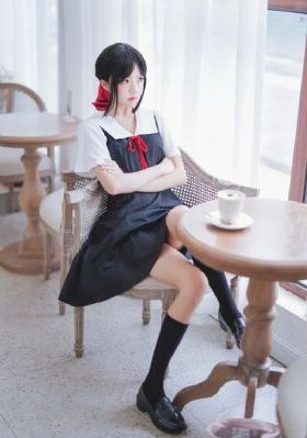 女人双乳被男人狂揉动-无删减老版国语字幕